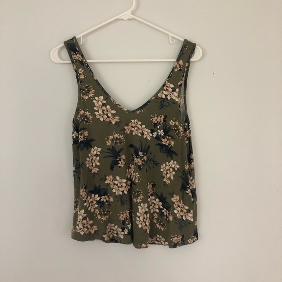 American Eagle 🦅 Soft & Sexy Floral Tank - Picture 4 of 4